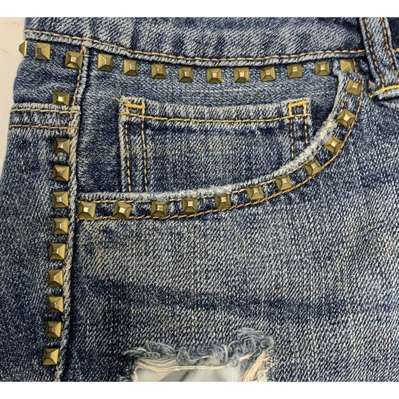 AMERICAN EAGLE Embellished Cut Off Jean Shorts 2 - Picture 3 of 10